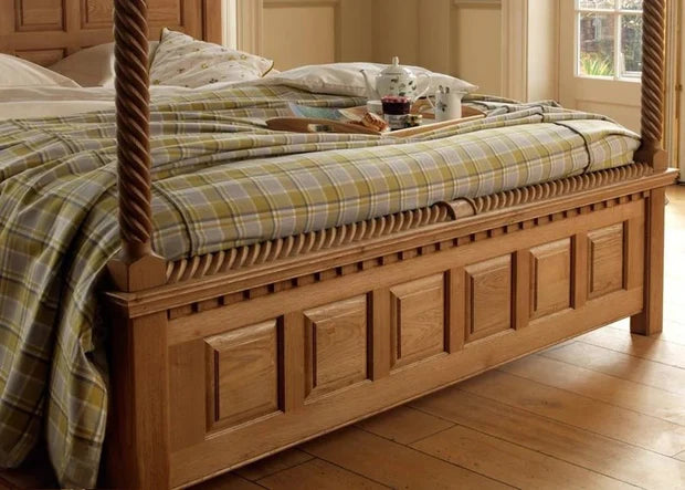 Premium King Size Solid Wood, Poster Bed Natural Finish and Elegant Design to your Bedroom.