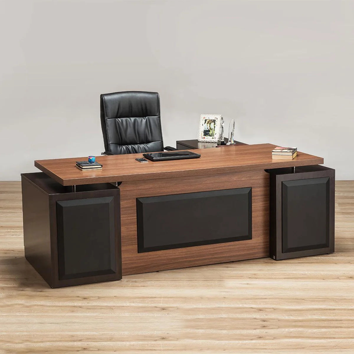 Director L shape Table Made in Engineered Wood and Matte Finish, Brown
