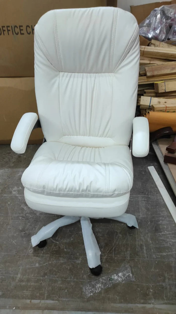 Comfortable Director Chair