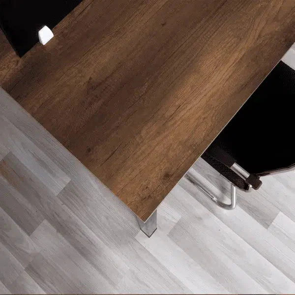 Cluster Workstation table with Acrylic Based
